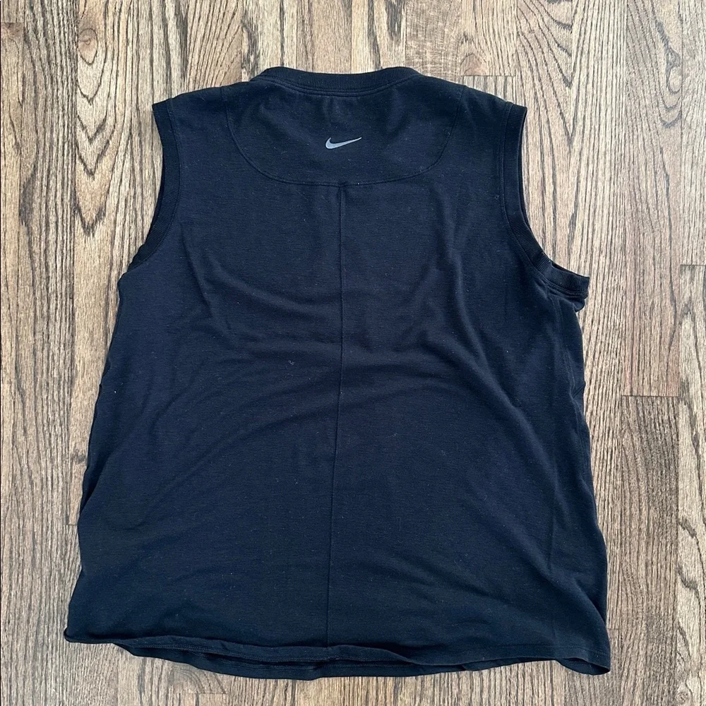 Nike One Relaxed Dri-Fit Tank Top (4) - Picture 5 of 5
